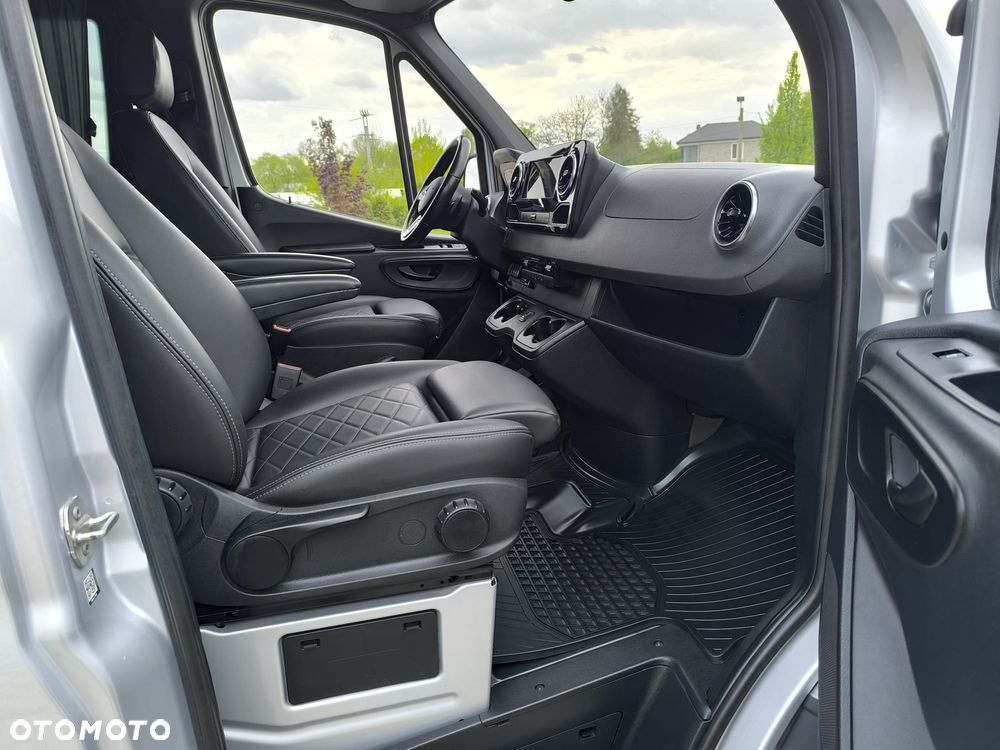 Mercedes-Benz Sprinter - 19