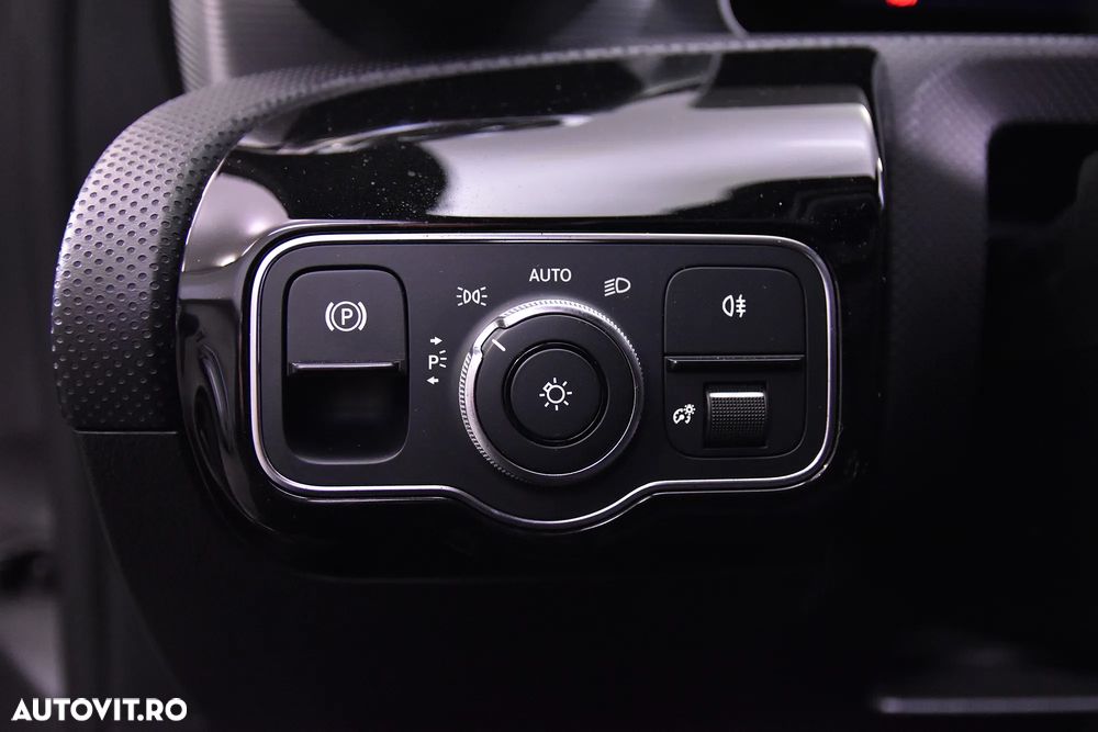 Mercedes-Benz A - 15