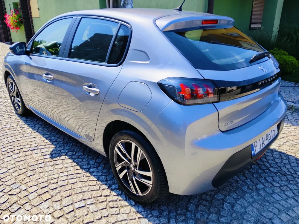 Peugeot 208 1.2 PureTech Allure S&S - 2