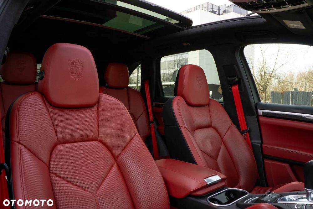 Porsche Cayenne Turbo S Tiptronic S - 20