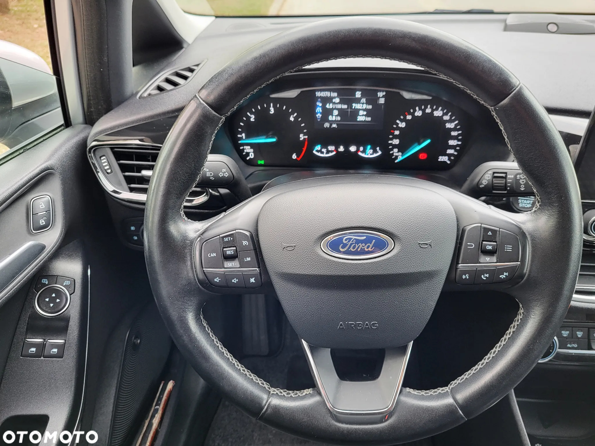 Ford Fiesta 1.5 TDCi S&S TITANIUM - 33