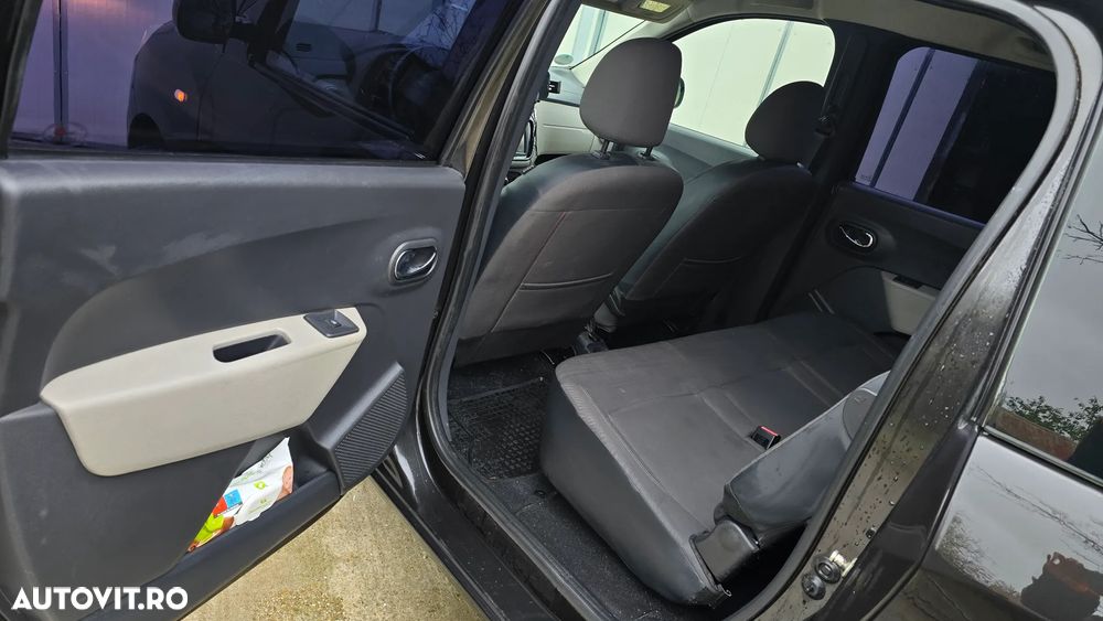 Dacia Lodgy dCi 110 Laureate - 11