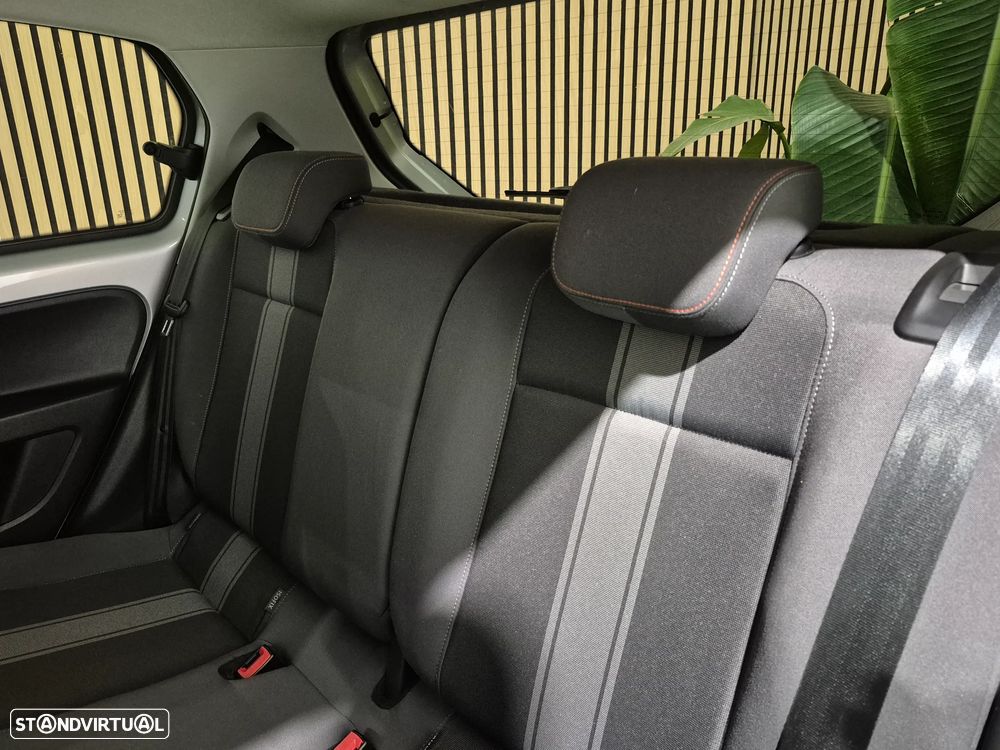 VW Up! 1.0 BMT Move Auto - 10