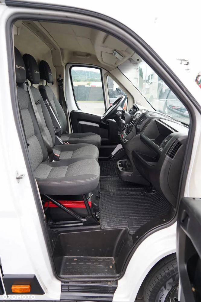 Fiat DUCATO 2.3 180 / BLASZAK / FURGON / 3 MIEJSCA / EURO 6 - 34