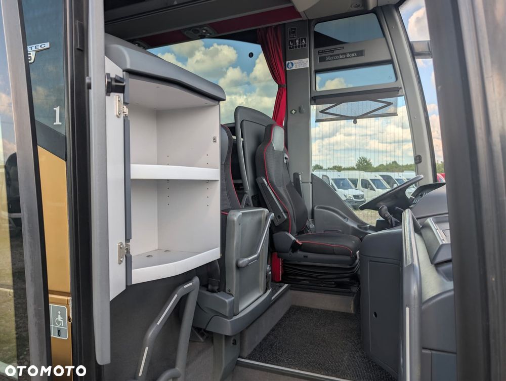 Mercedes-Benz Tourismo - 24