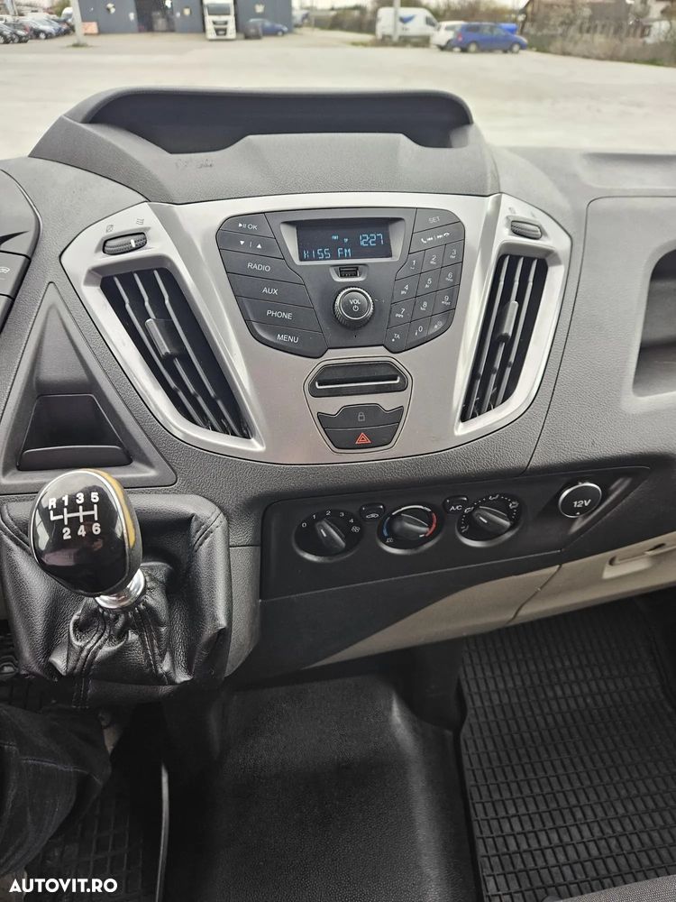 Ford TRANSIT CUSTOM - 9