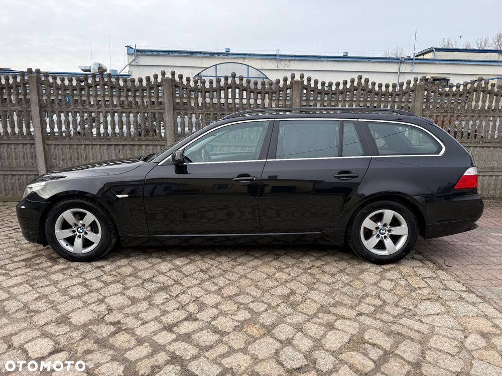 BMW Seria 5 525d - 15