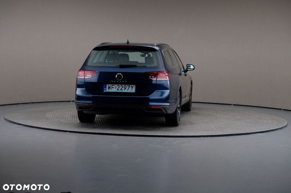 Volkswagen Passat Variant 1.5 TSI ACT mHEV Business DSG - 5