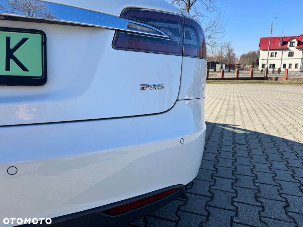 Tesla Model S Performance - 8
