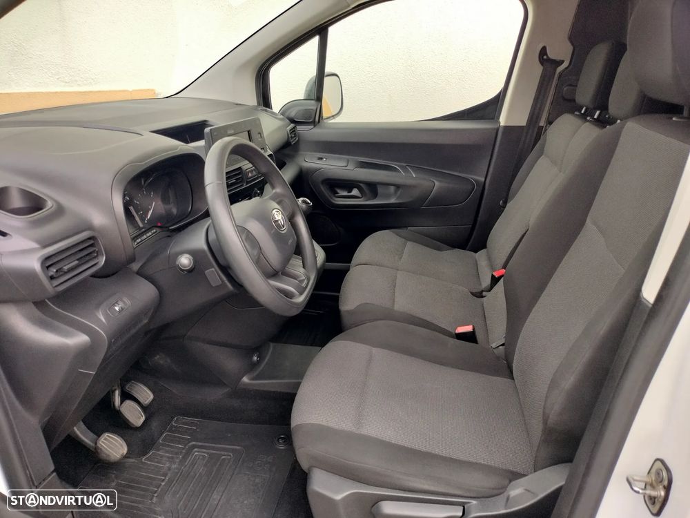 Toyota Proace City 1.5 D - 9