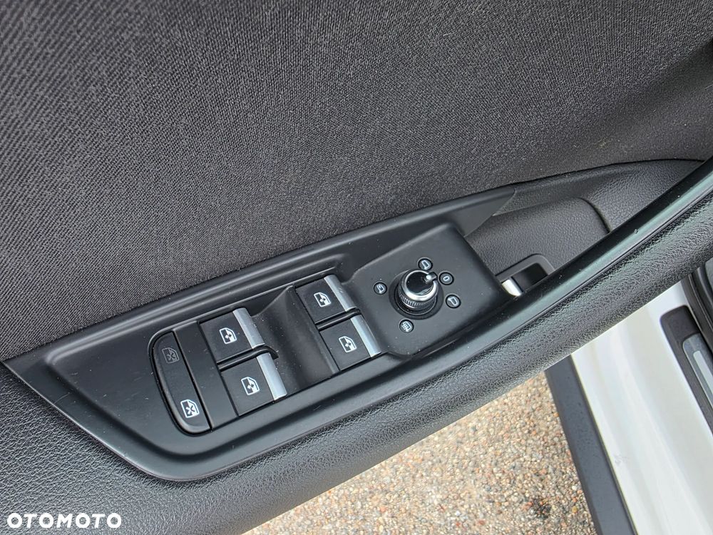 Audi A4 Allroad 2.0 TDI Quattro S tronic - 35