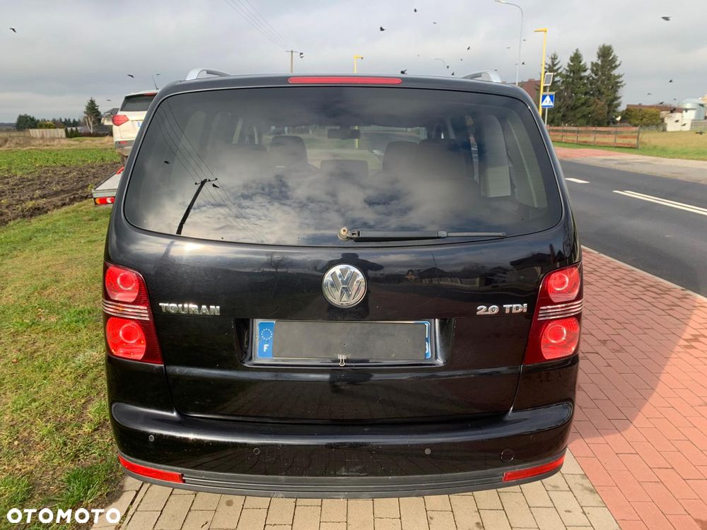Volkswagen Touran 2.0 TDI DPF Comfortline - 8