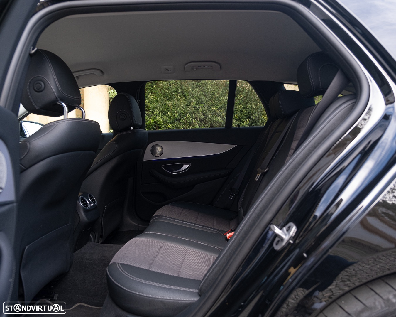 Mercedes-Benz E 300 de Avantgarde - 27
