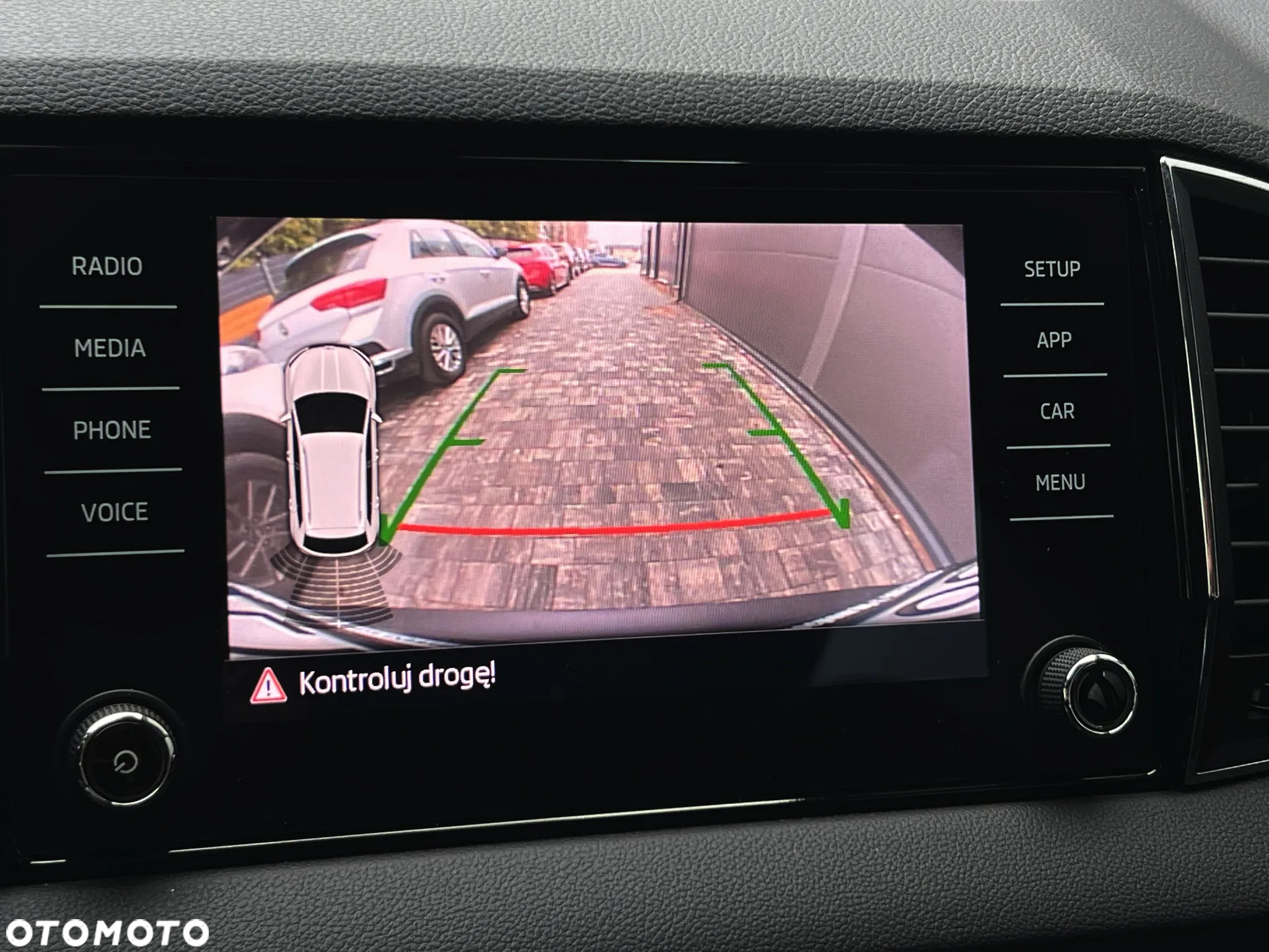 Skoda Karoq 1.6 TDI SCR DSG Ambition - 30