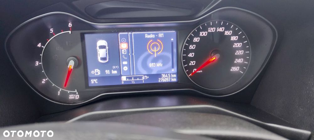 Ford Mondeo - 28