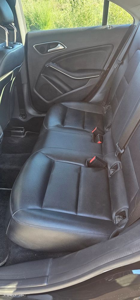 Mercedes-Benz CLA 220 CDI Aut. - 16