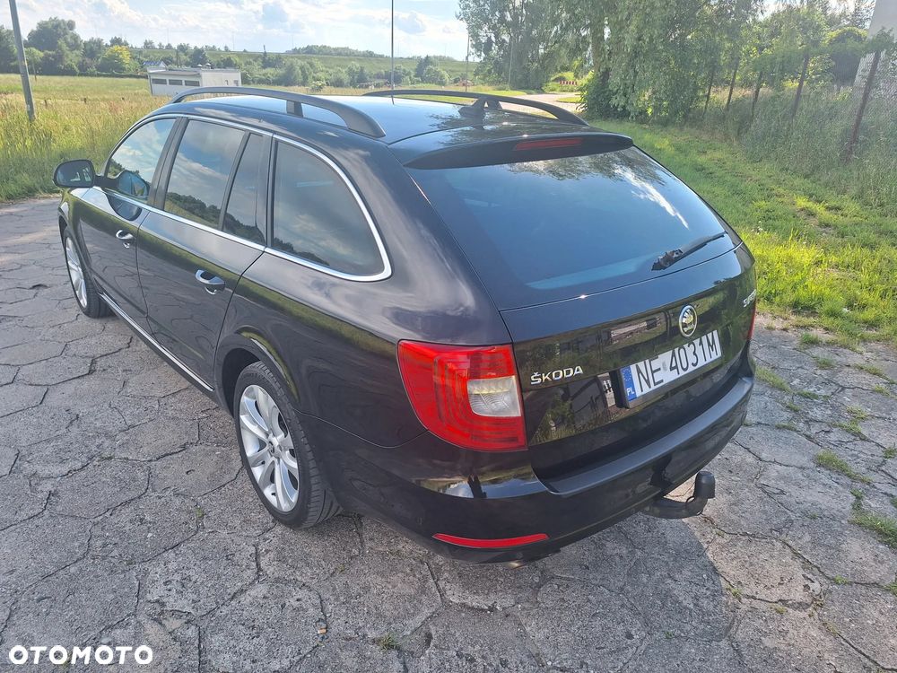 Skoda Superb 2.0 TDI Exclusive - 10