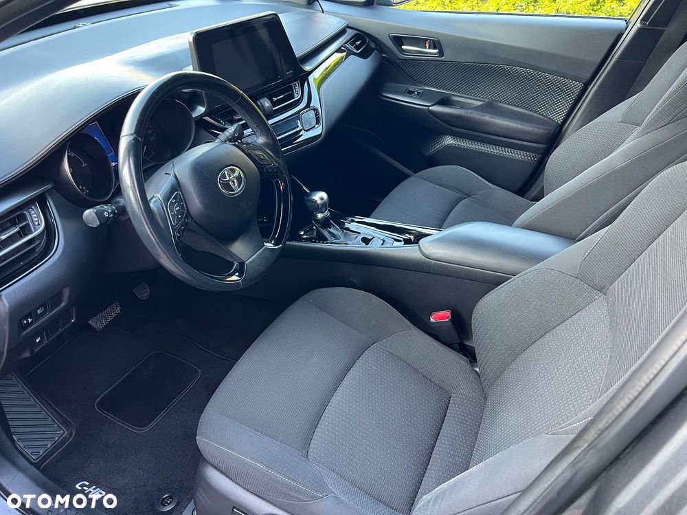 Toyota C-HR - 13