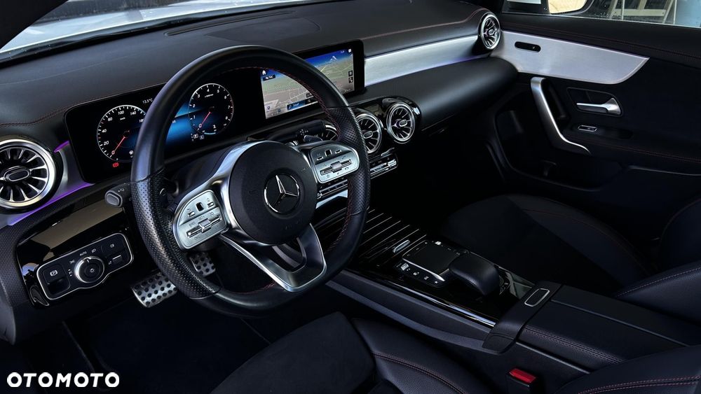 Mercedes-Benz CLA 180 AMG Line 7G-DCT - 11