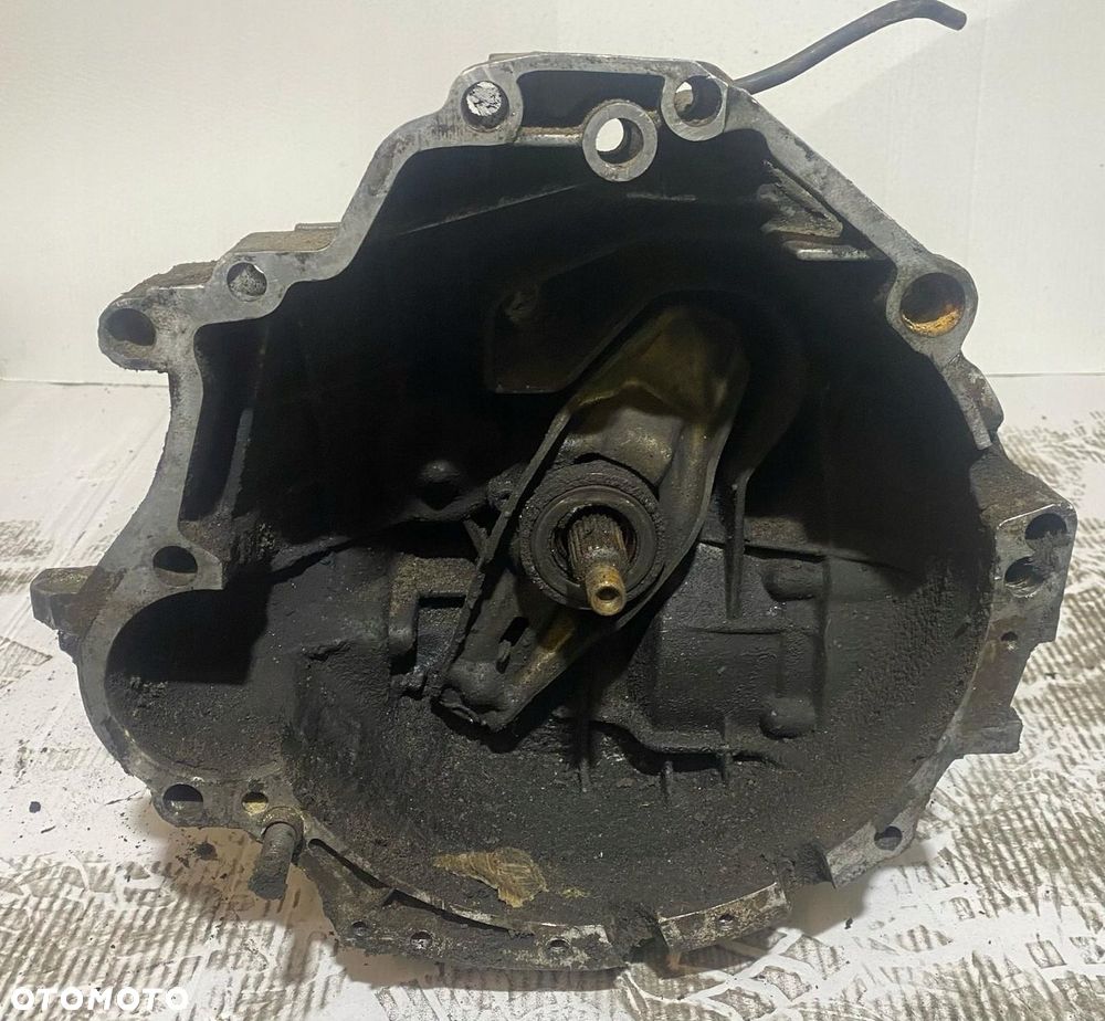 SKRZYNIA BIEGÓW AUDI 80 B4 2.0 BENZYNA CCF - 3