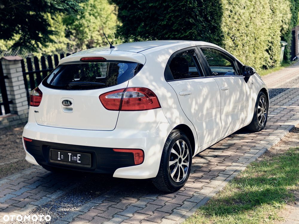 Kia Rio - 3