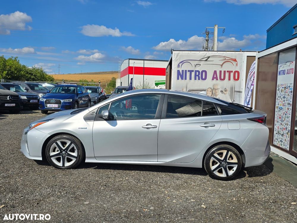 Toyota Prius Hybrid Executive - 4
