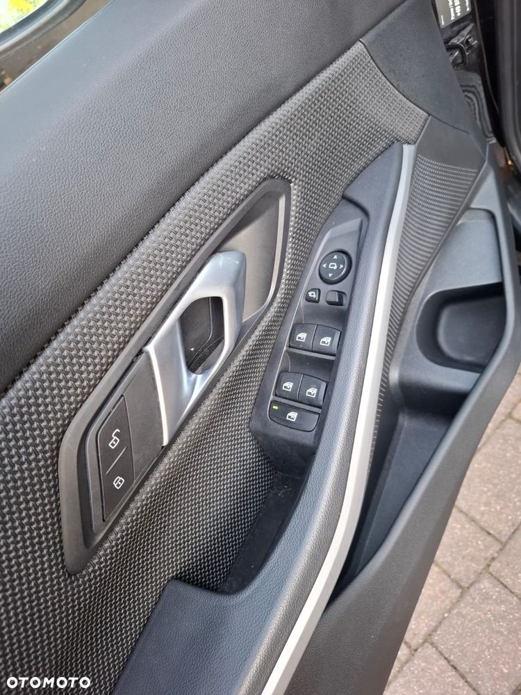 BMW Seria 3 320d mHEV - 6