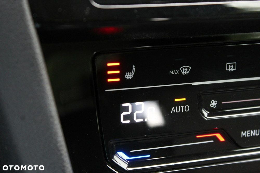 Volkswagen Passat 1.5 TSI EVO Business DSG - 17