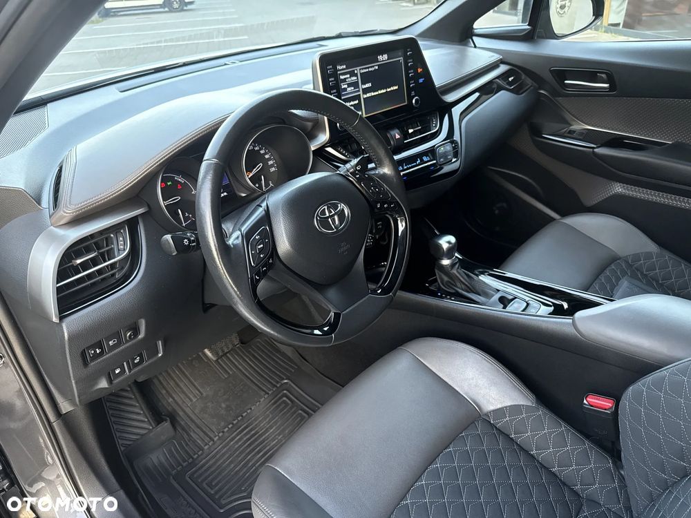 Toyota C-HR 2.0 Hybrid Executive - 10