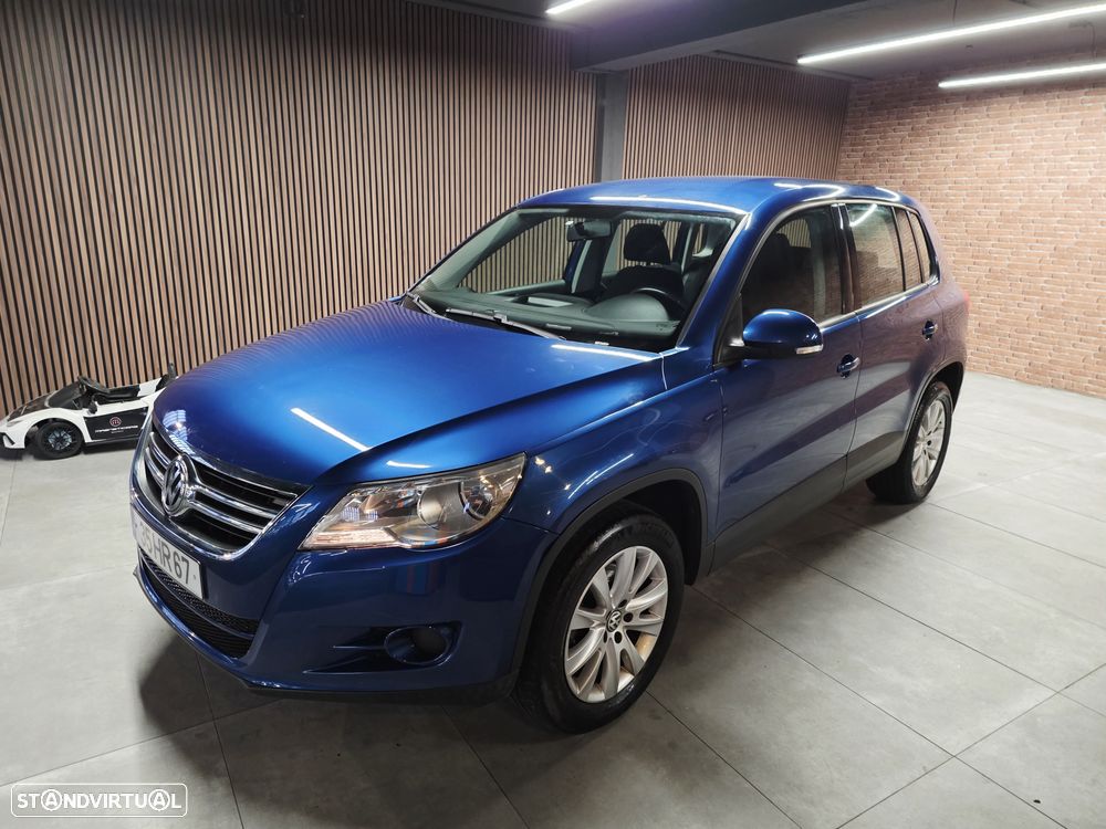 VW Tiguan 2.0 TDI Track 4Motion - 4