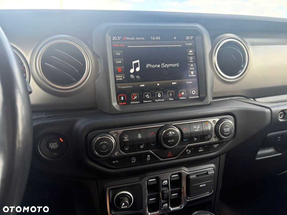 Jeep Wrangler - 17