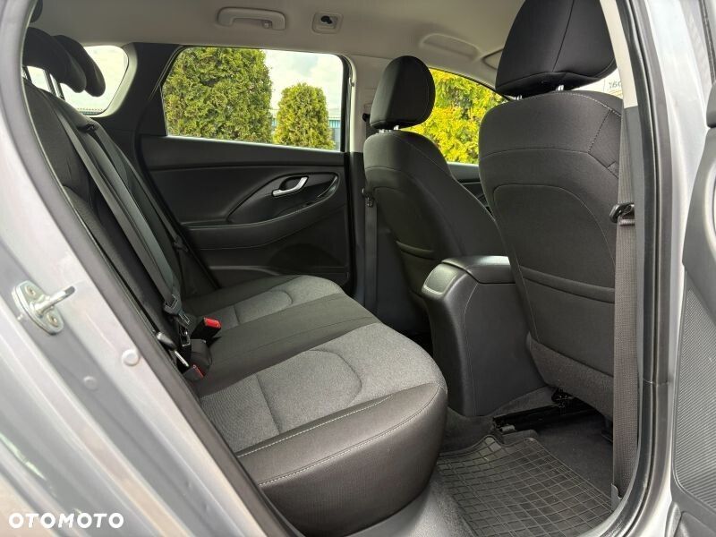 Hyundai i30 1.5 T-GDI 48V Smart DCT - 13