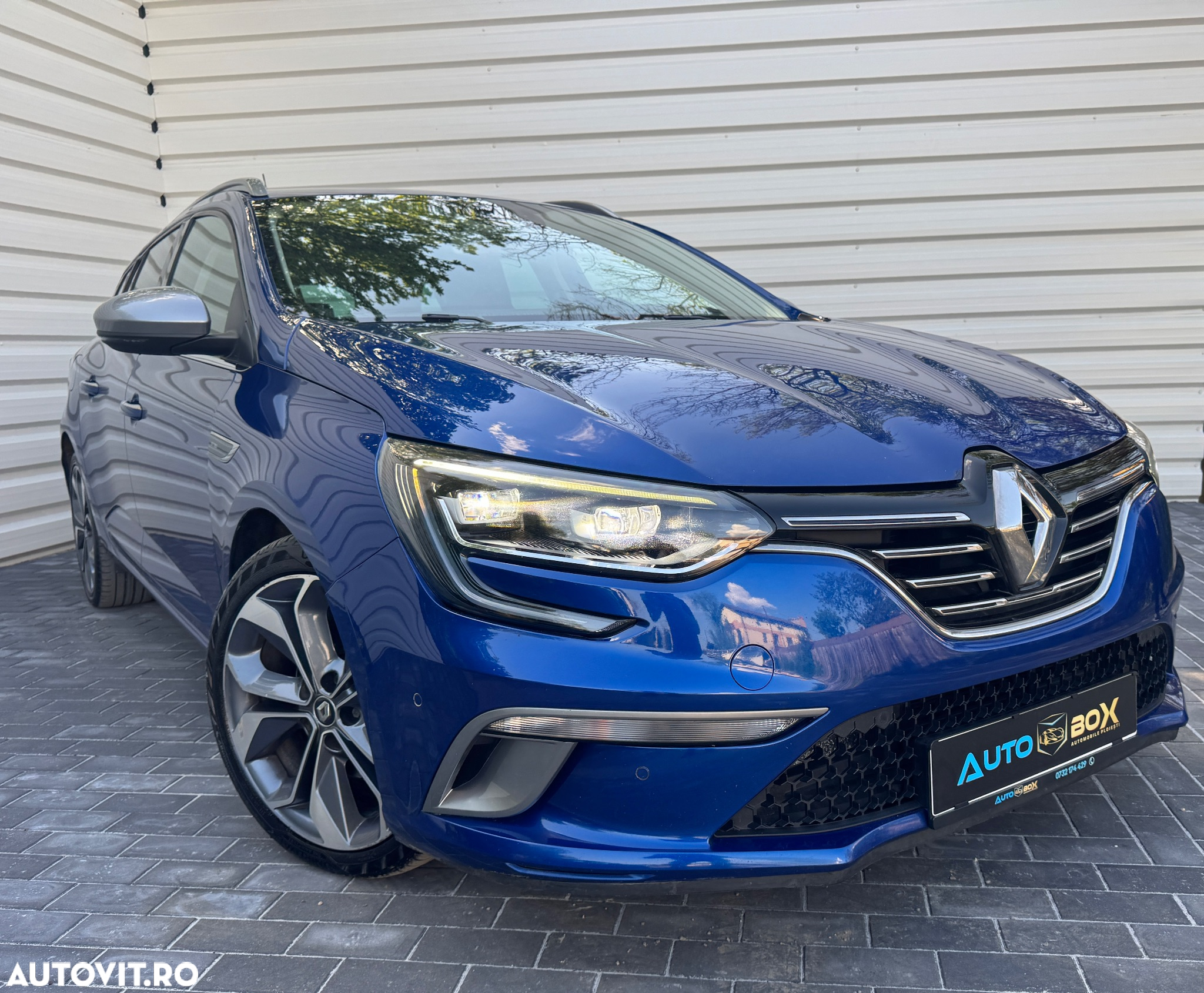 Renault Megane ENERGY dCi 130 GT LINE - 4