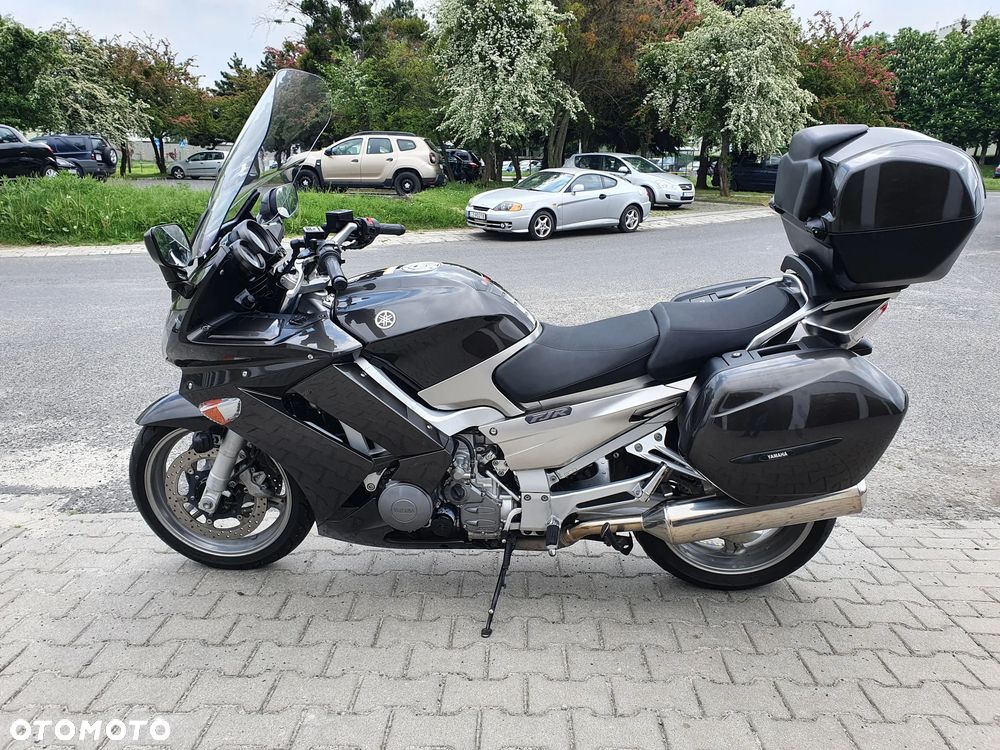 Yamaha FJR - 2