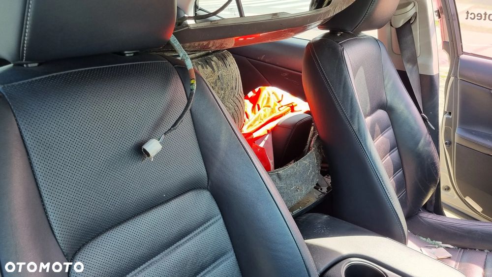 Lexus IS 300h Elegance - 27