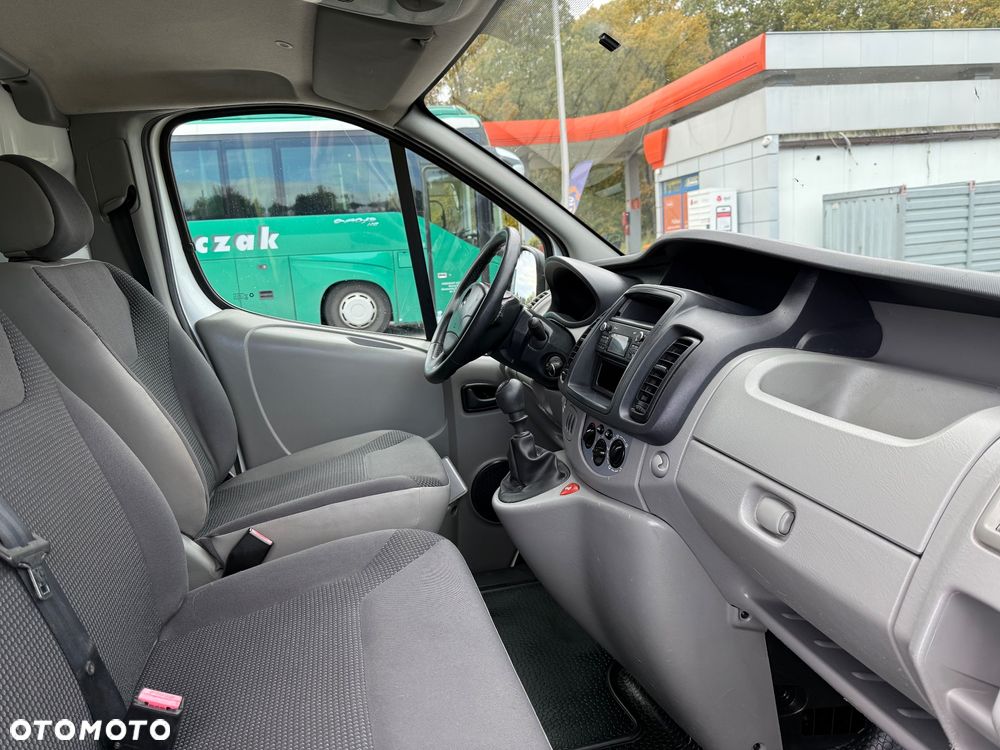 Opel Vivaro - 14
