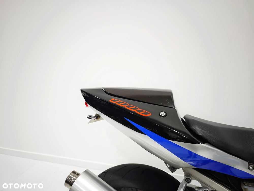 Suzuki GSX-R - 16