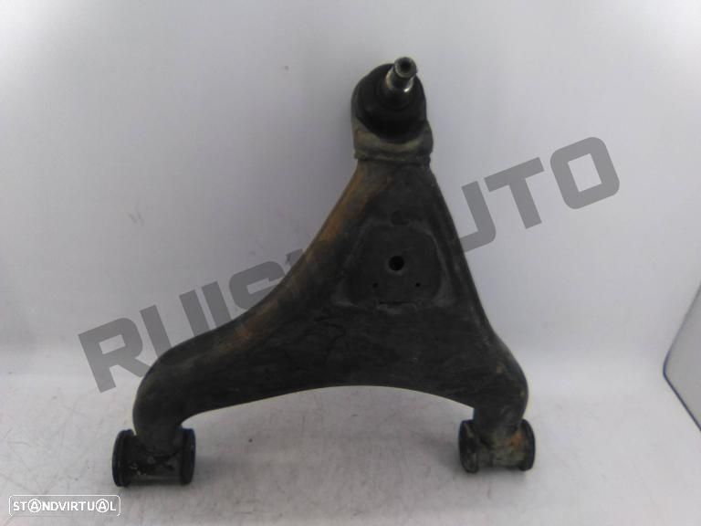 Braço Suspensão Frente Esquerdo  Mercedes T1 (601) [1977_1998] - 2