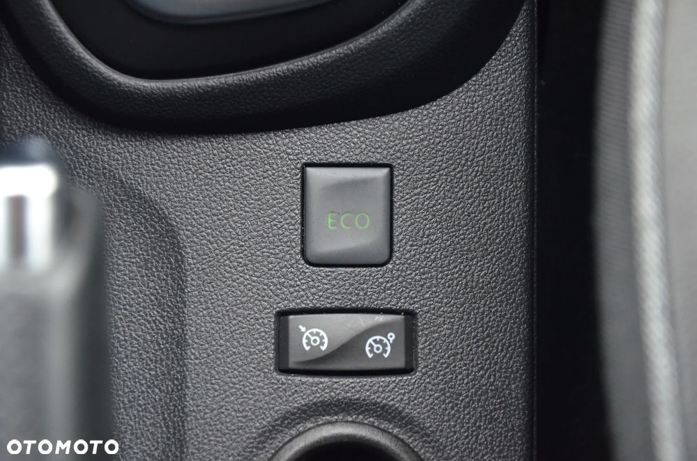 Renault Captur 1.3 Energy TCe Initiale Paris EDC - 32