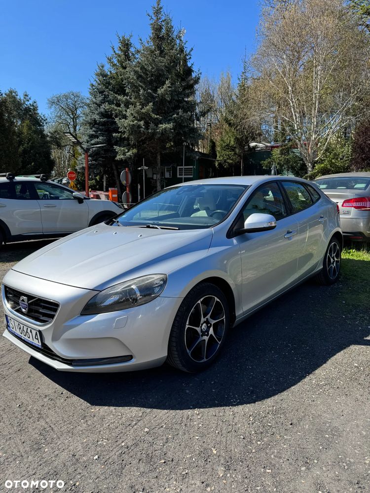 Volvo V40 D3 Kinetic - 4