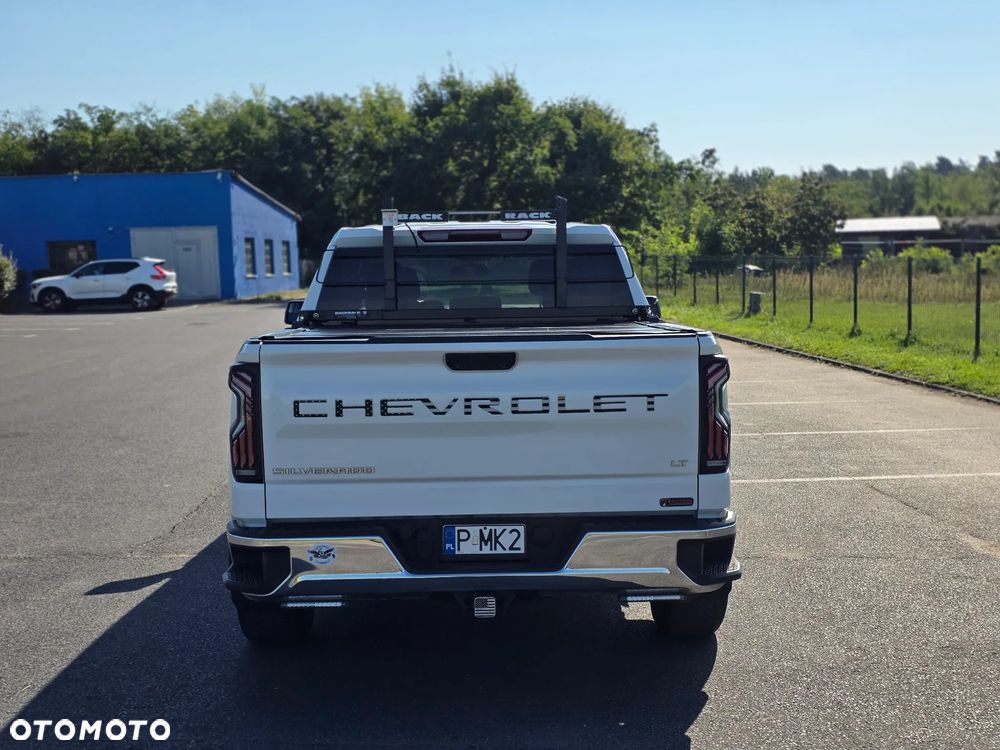 Chevrolet Silverado - 9