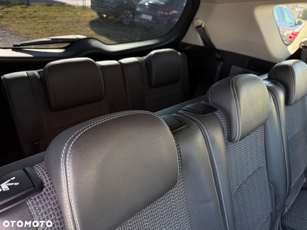Toyota Verso 2.0 D-4D Prestige 7os - 28