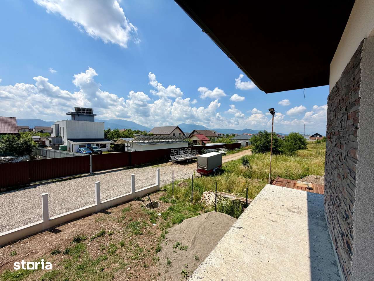 5 camere, casa de vanzare - Brasov (judet), Izvor - 10417963 • www