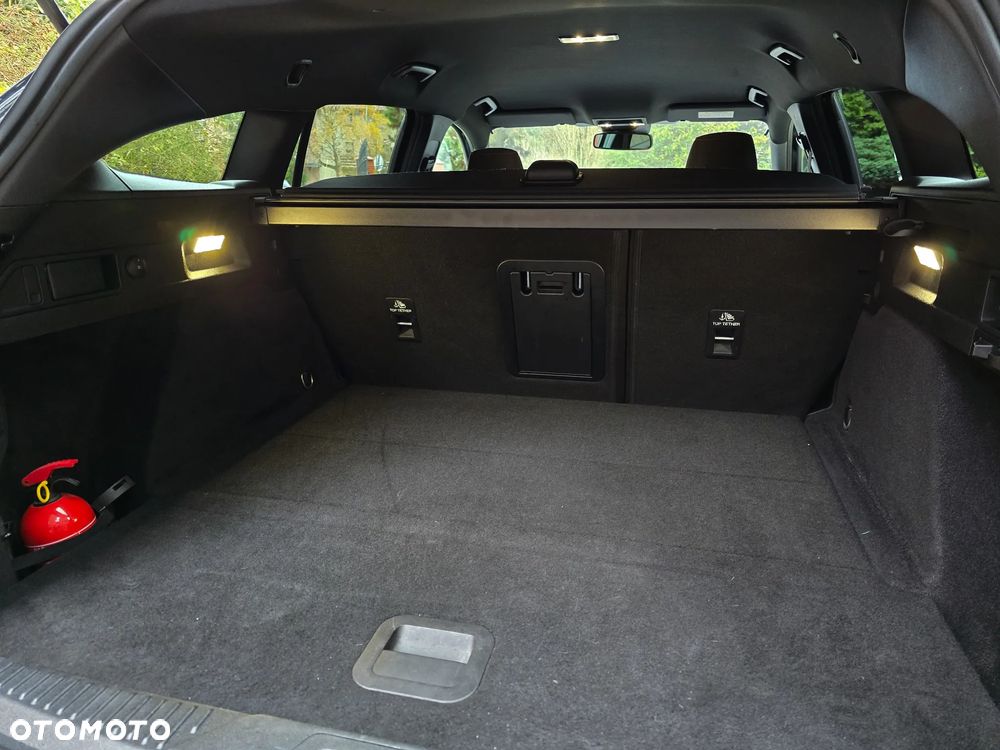 Ford Focus 1.0 EcoBoost mHEV ST-Line Style - 8