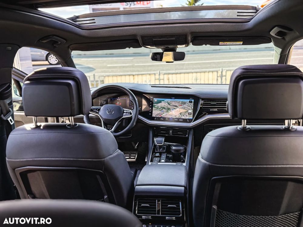 Volkswagen Touareg V6 TDI 4MOTION R-Line - 26