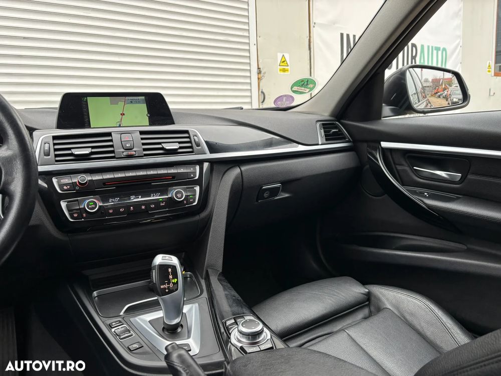 BMW Seria 3 330e iPerformance Sport Line - 24