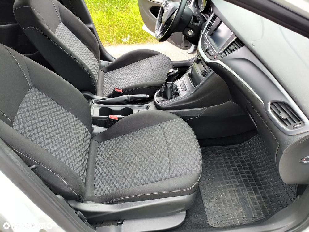 Opel Astra - 17