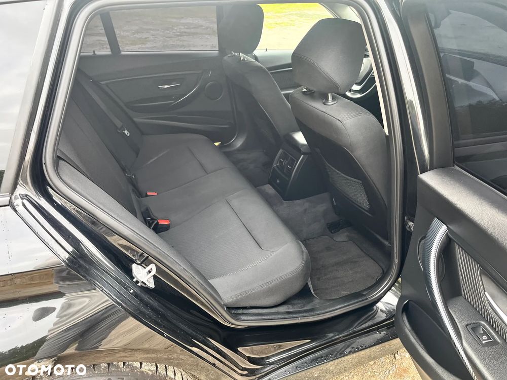 BMW Seria 3 - 29