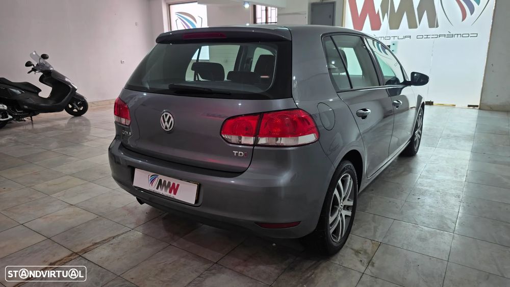 VW Golf - 8