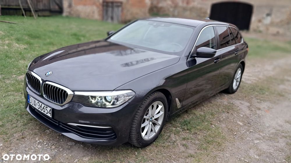 BMW Seria 5 520d M Sport Edition - 1